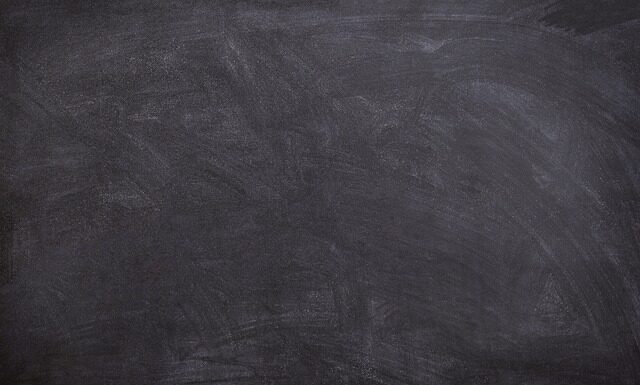 Z czym nosić czarne legginsy?