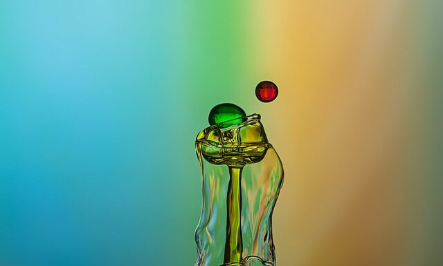 Z jaką prędkością leci strzała z łuku? Z jaką prędkością leci strzała z łuku?